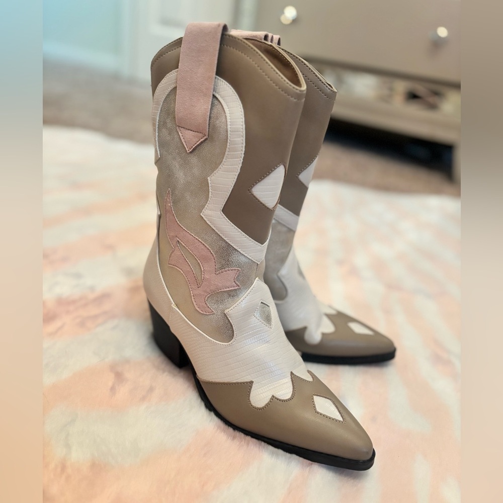 Stylish Tan and White Women's Boots